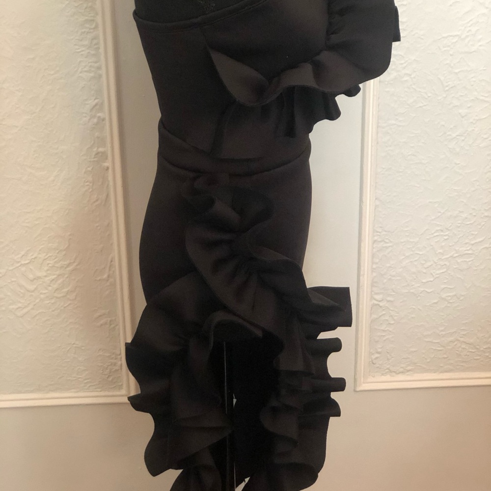 2 Piece Ruffle Set - Picture 3 of 3